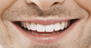 dentes brancos o masculino